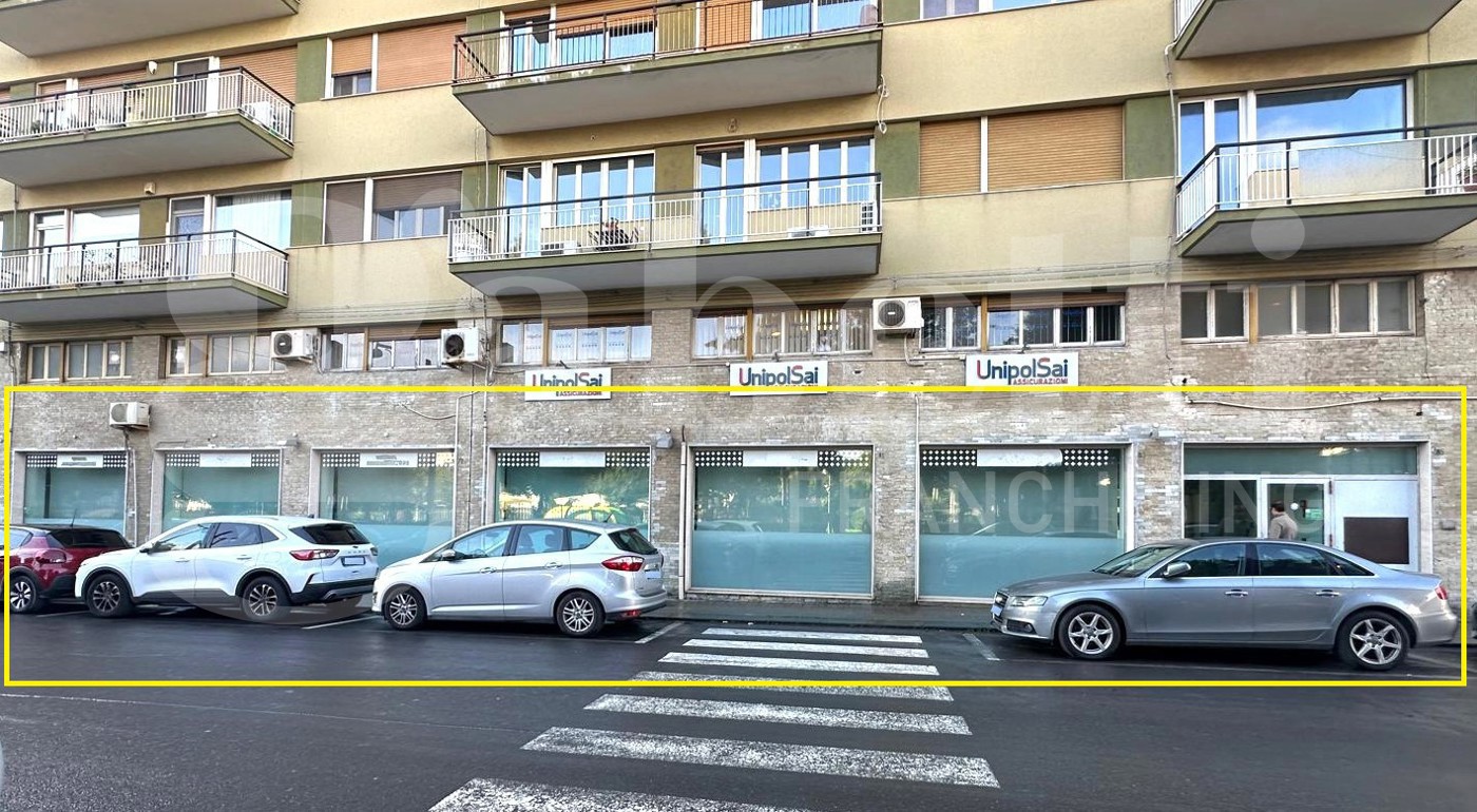 Negozio in affitto a Siracusa