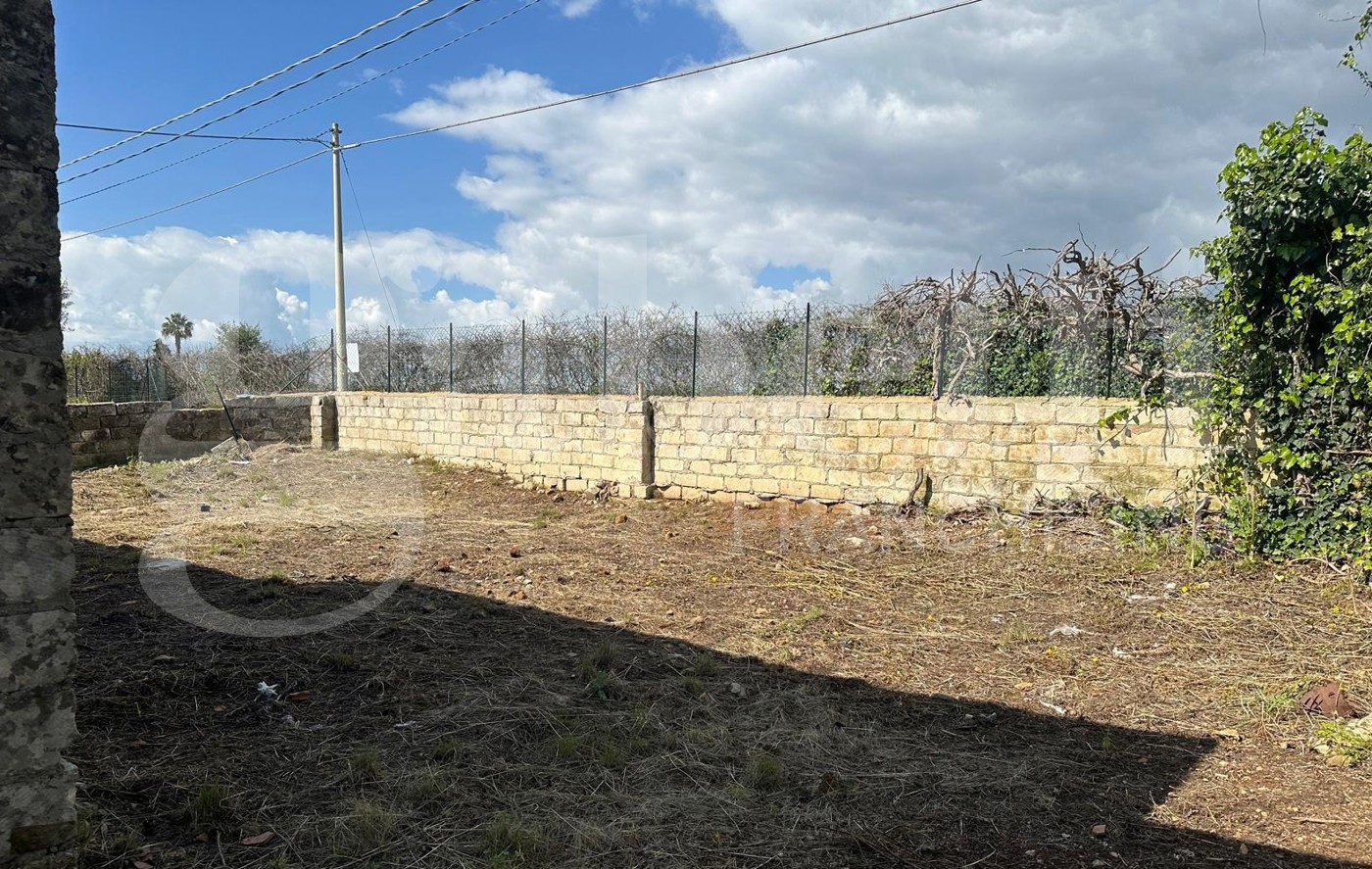 Villa con giardino a Noto