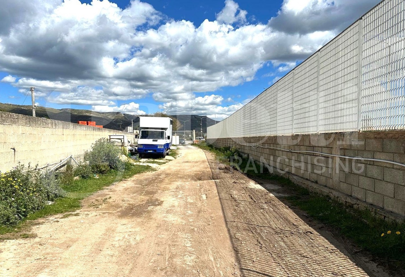 Magazzino in vendita a Avola