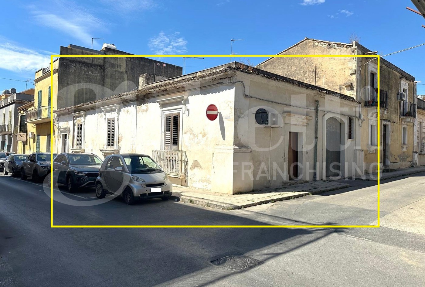 Casa indipendente da ristrutturare a Avola