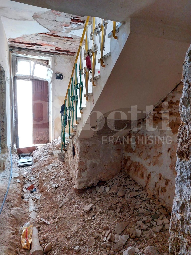 Casa indipendente da ristrutturare a Avola