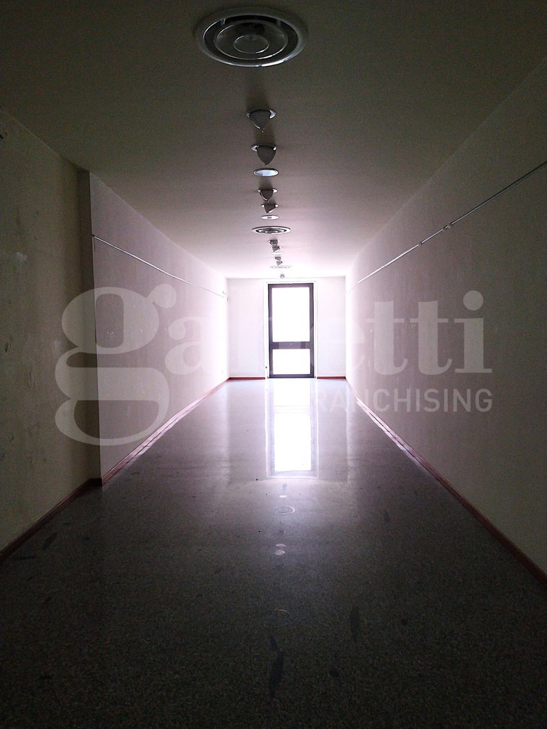 Negozio in vendita a Cagliari