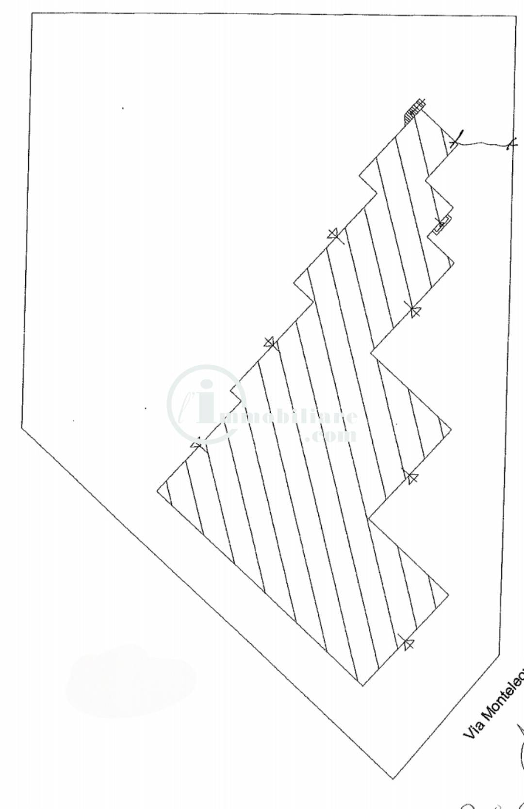 Capannone industriale in vendita a Roma, Tiburtino