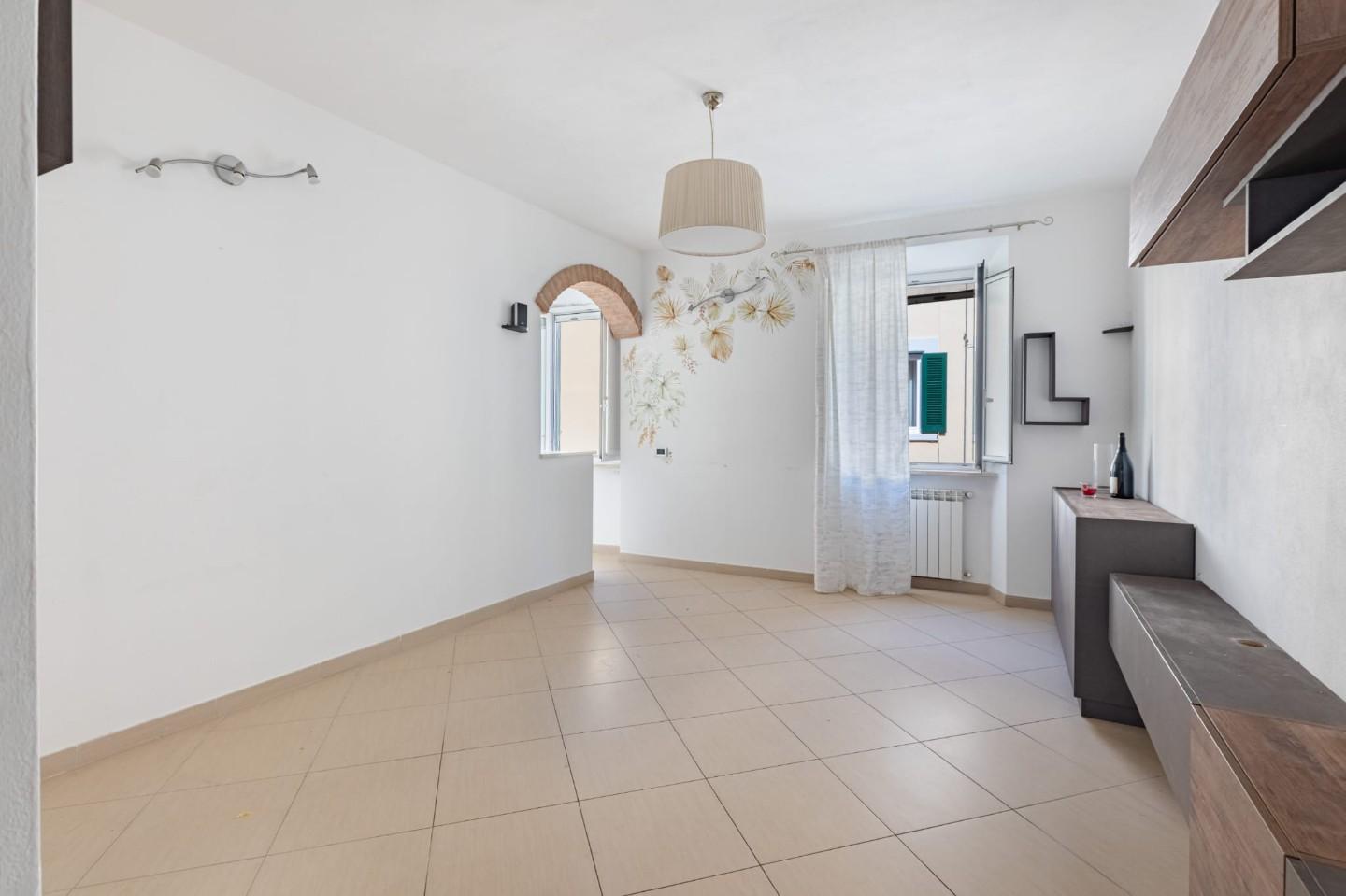 Quadrilocale ristrutturato, Livorno centro