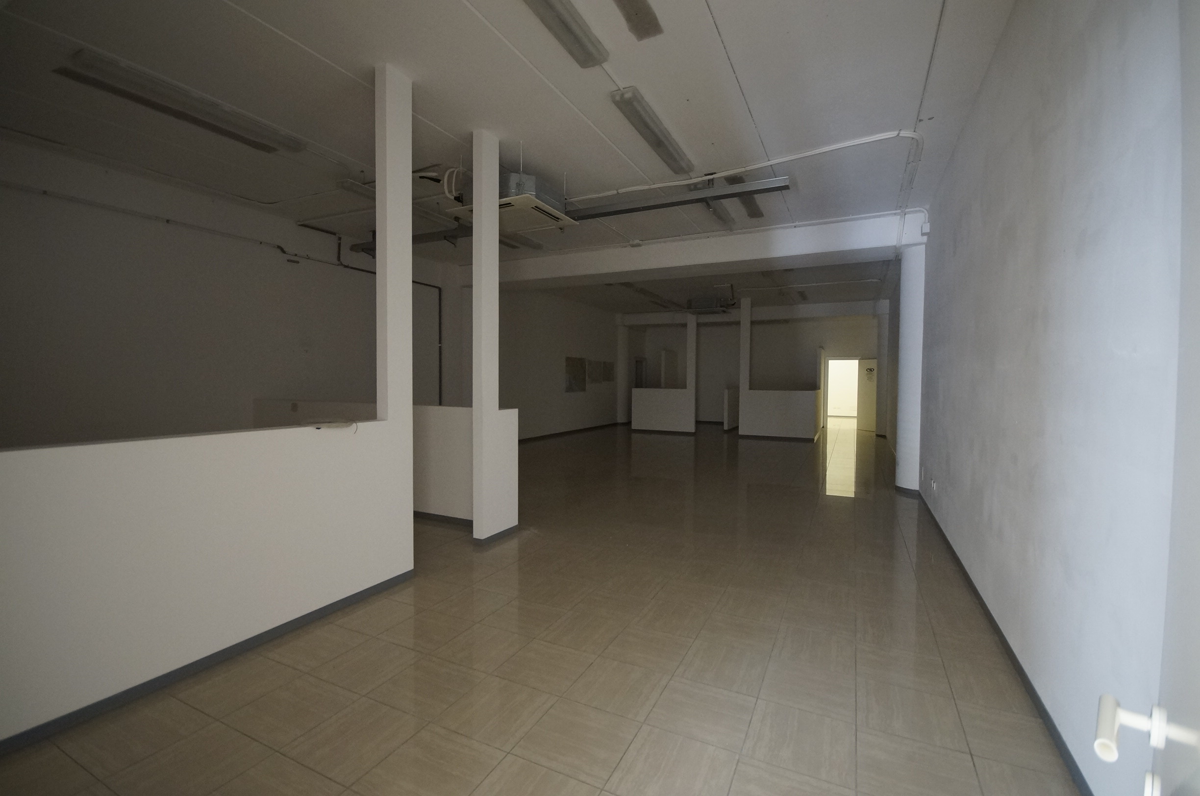 Locale Commerciale in vendita a San Benedetto del Tronto, Porto D'ascoli residenziale