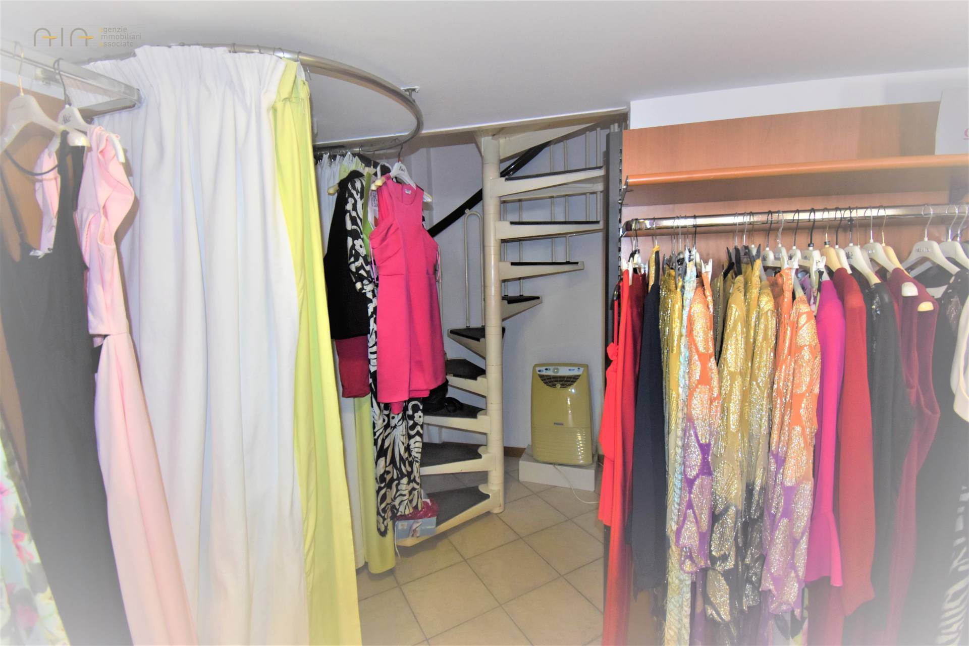 Locale Commerciale in affitto a San Benedetto del Tronto, Centralissima