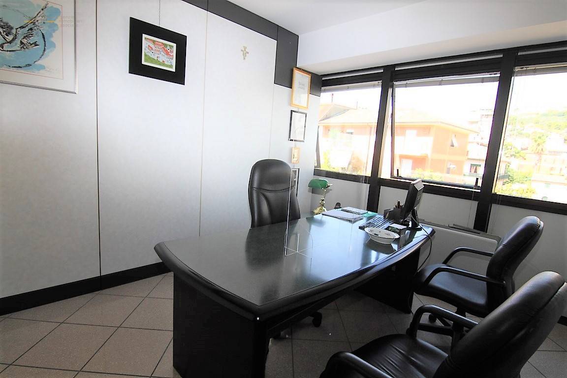 Ufficio / Studio Professionale in affitto a San Benedetto del Tronto, Centralissima