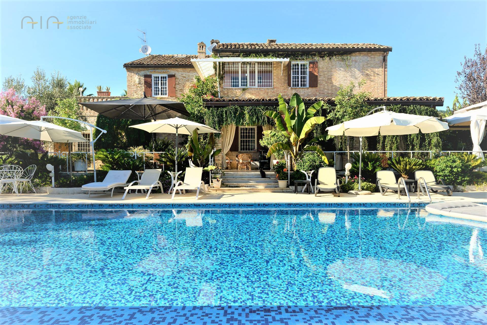 Casale Colonico Rustico in vendita a Colonnella, Collinare