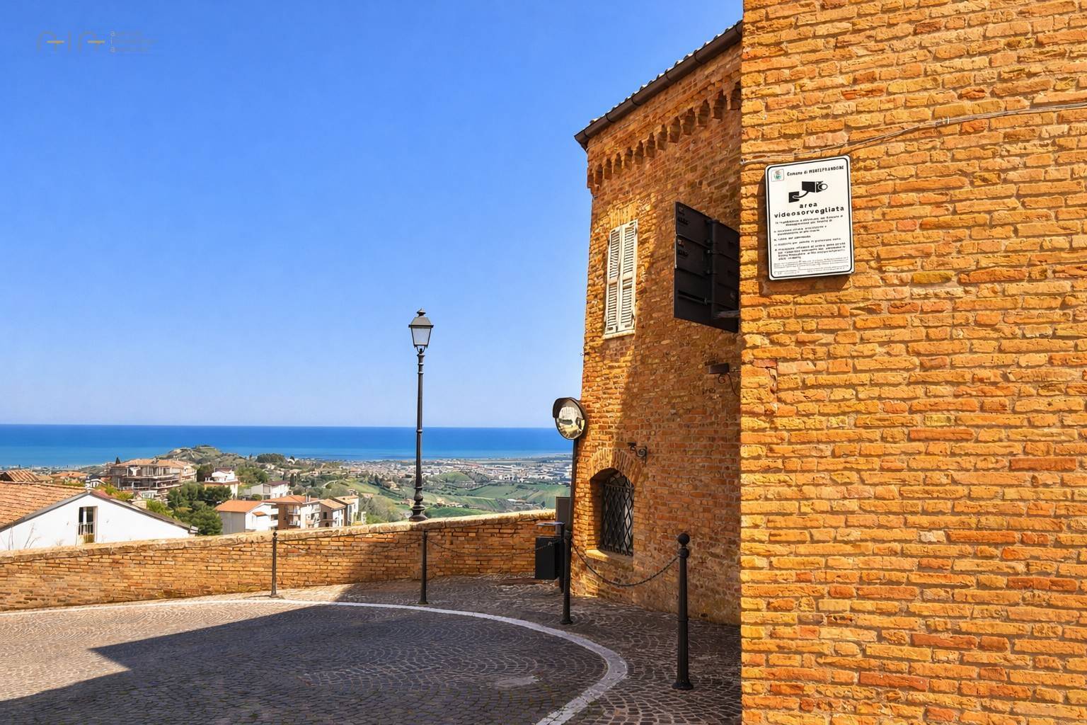 Casa cielo - terra in vendita a Monteprandone, Centrale / centro storico (vecchio incasato e zona re