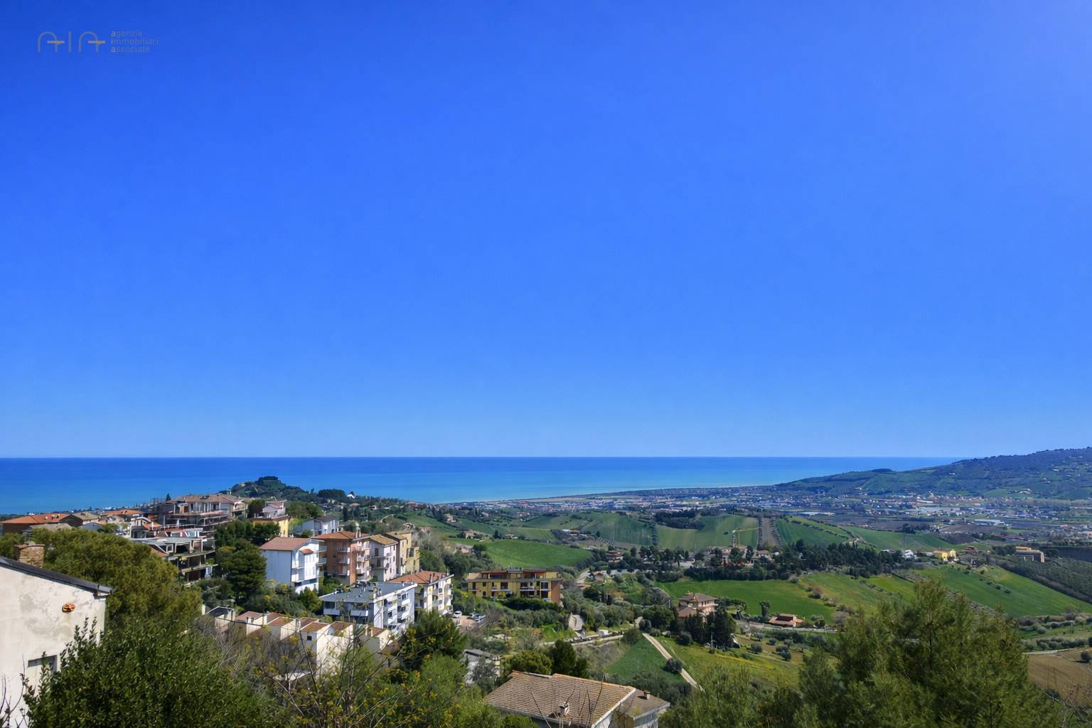 Casa cielo - terra in vendita a Monteprandone, Centrale / centro storico (vecchio incasato e zona re