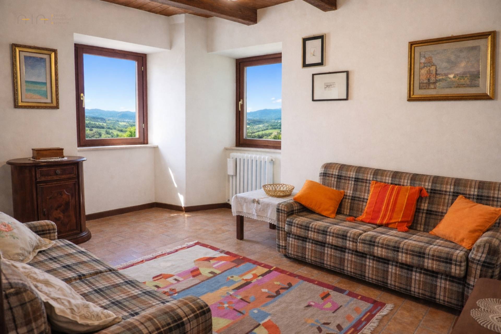 Casale Colonico Rustico in vendita a Belmonte Piceno, Collinare
