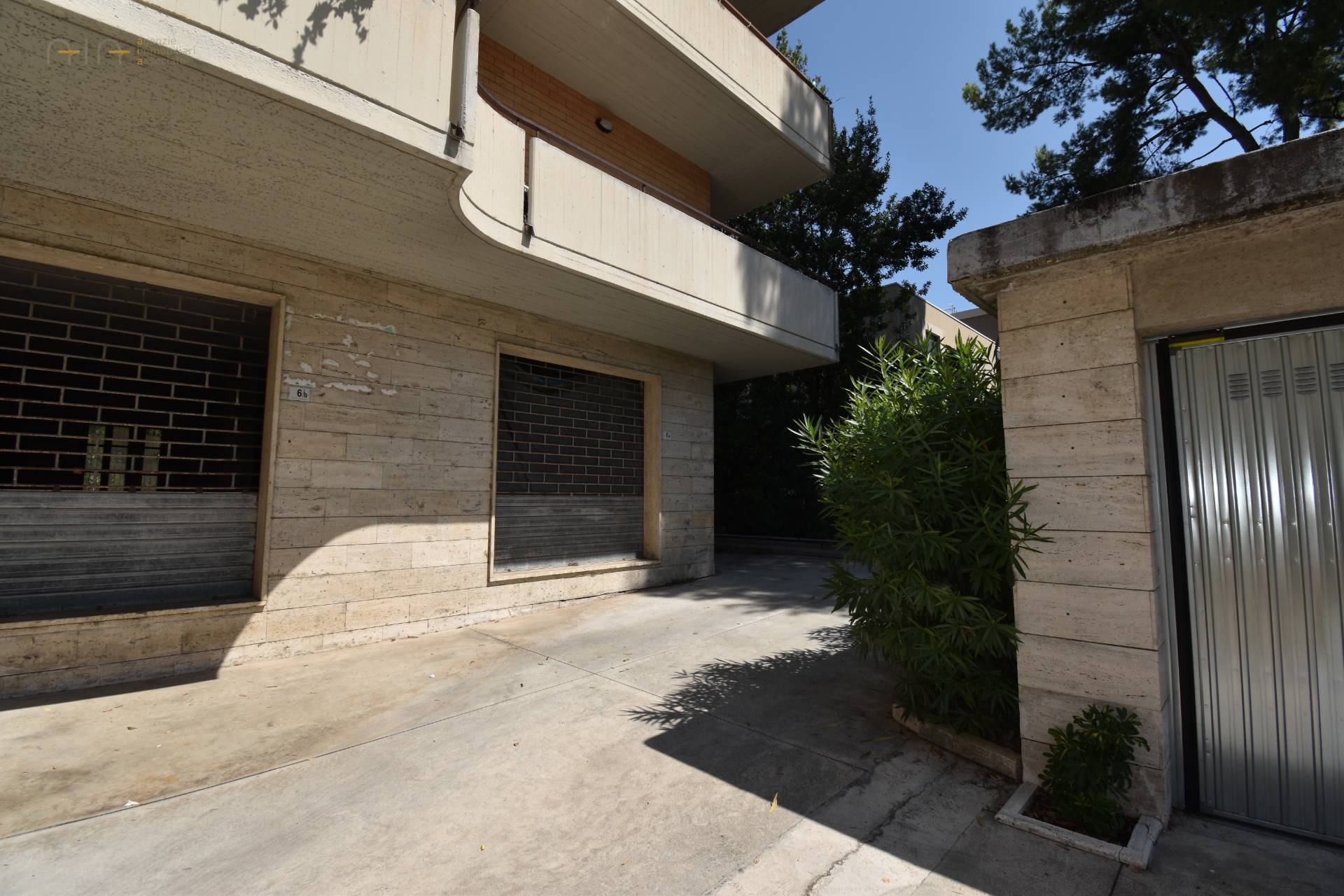 Locale Artigianale / Deposito in vendita a San Benedetto del Tronto, Residenziale Sud