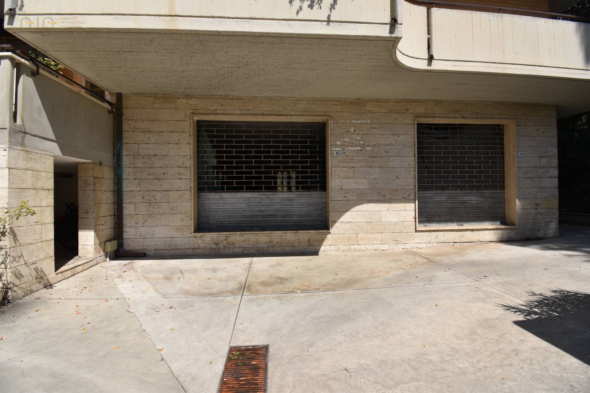 Locale Artigianale / Deposito in vendita a San Benedetto del Tronto, Residenziale Sud