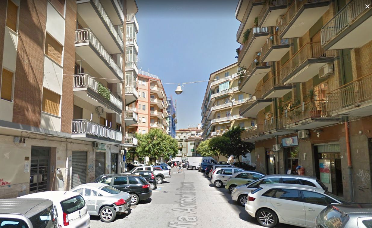 Negozio in vendita a Salerno
