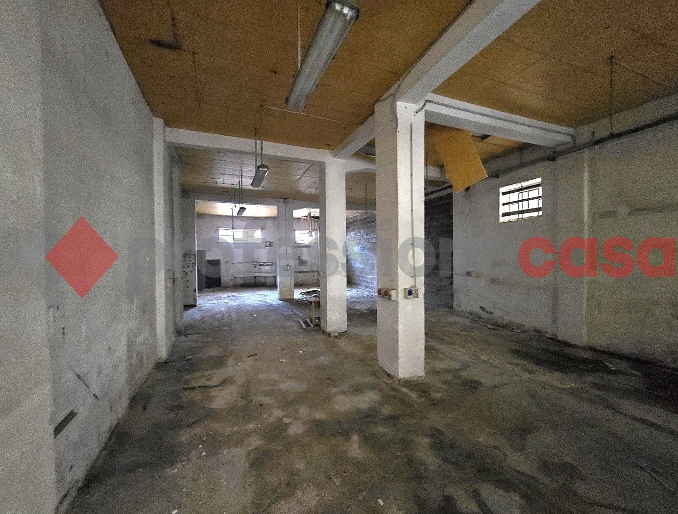 Negozio in vendita a Salerno