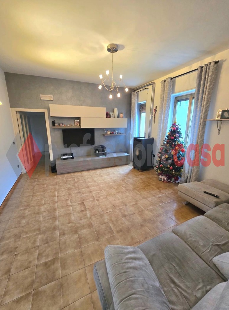 Quadrilocale in vendita a Salerno