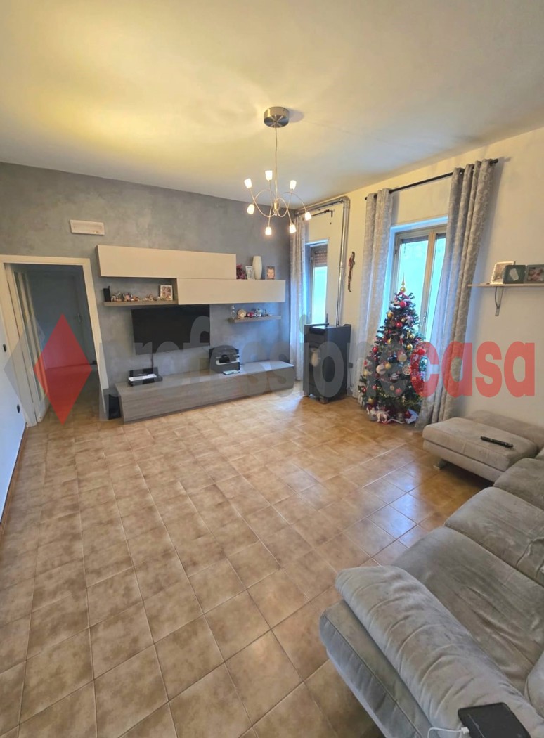 Quadrilocale in vendita a Salerno