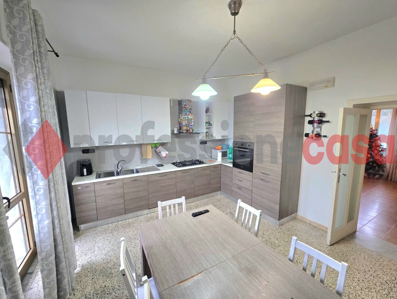 Quadrilocale in vendita a Salerno