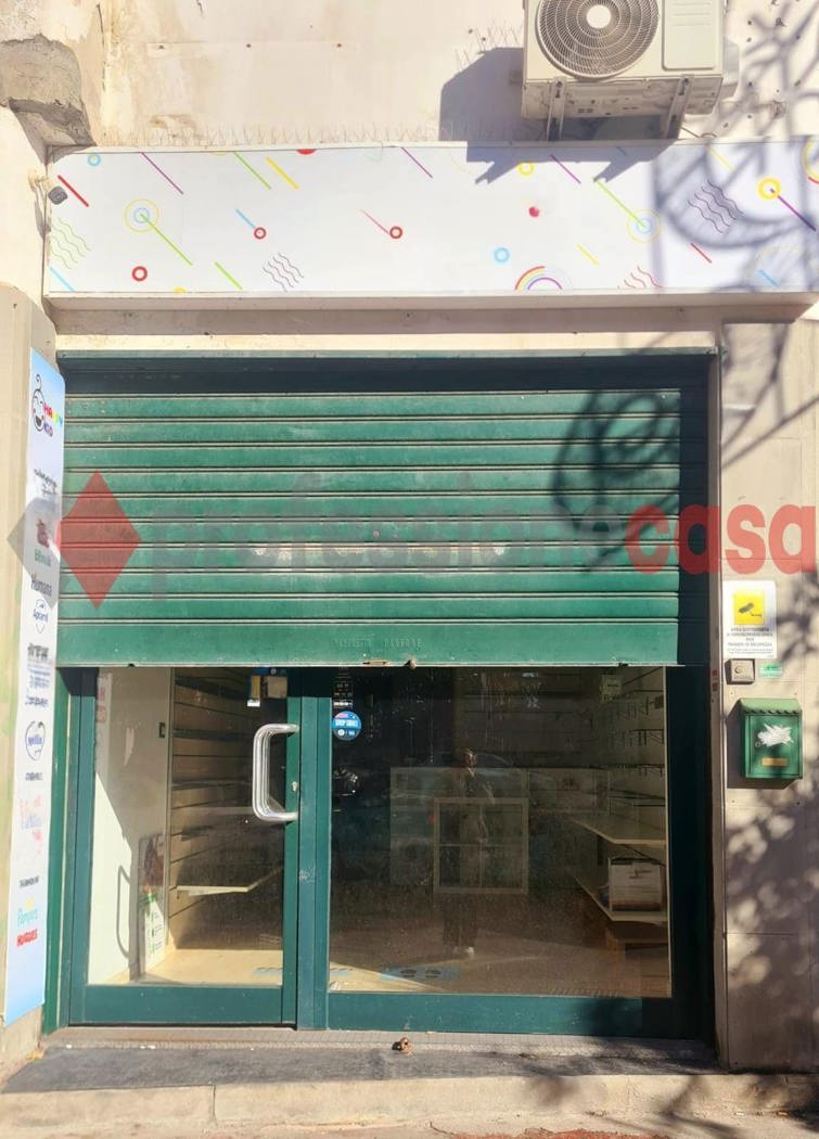 Negozio in affitto a Salerno