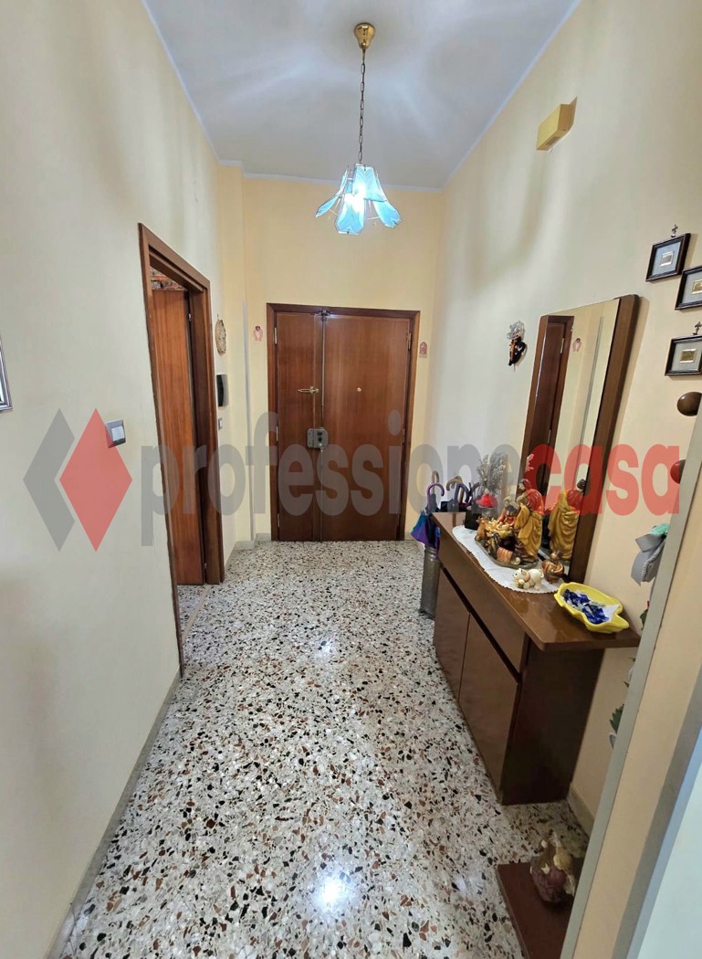 Quadrilocale in vendita a Salerno