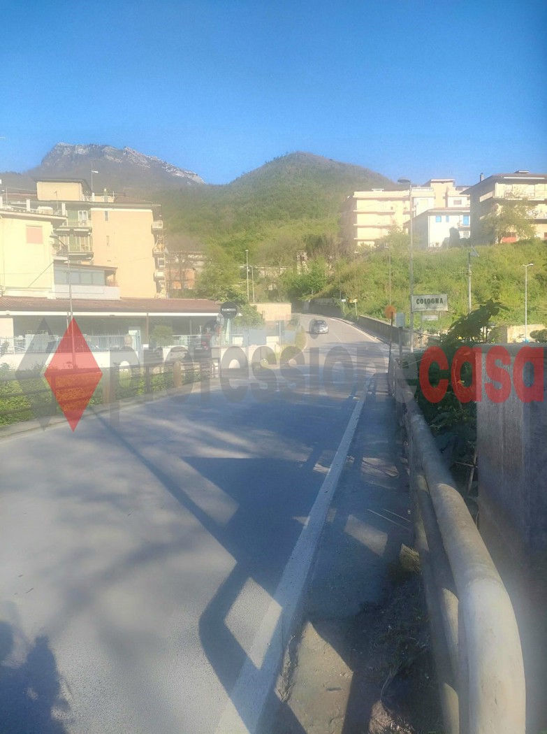 Negozio in vendita a Pellezzano