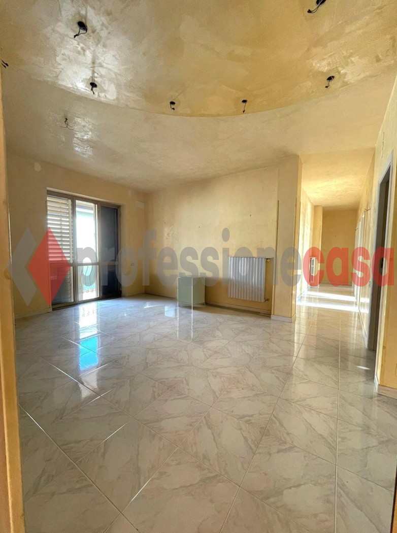 Appartamento con box doppio a Salerno