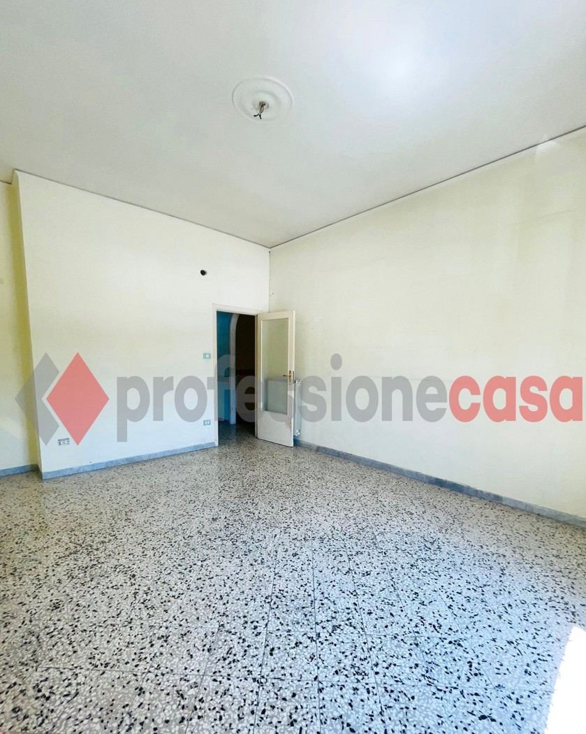 Quadrilocale da ristrutturare a Salerno