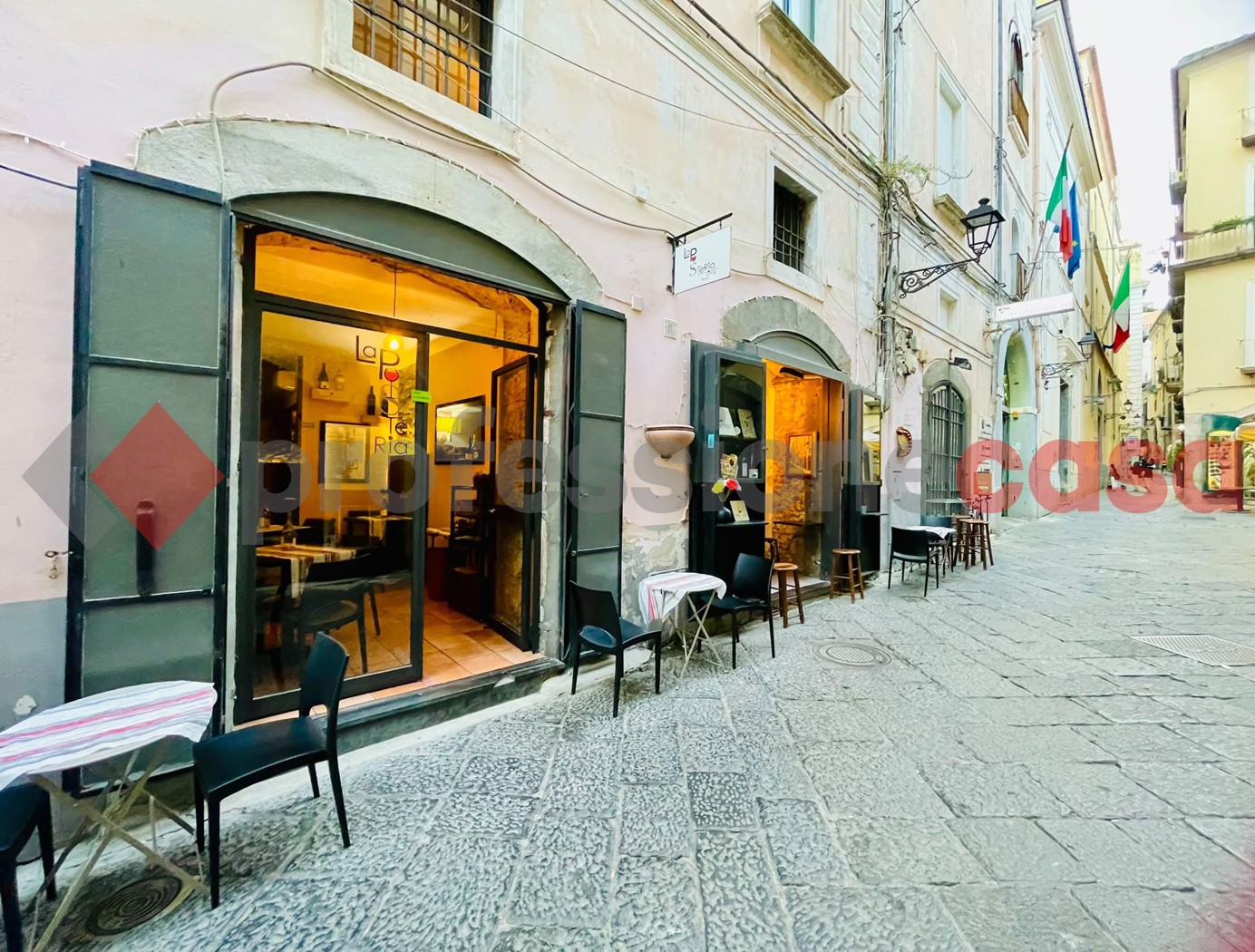 Attivit� commerciale in vendita a Salerno