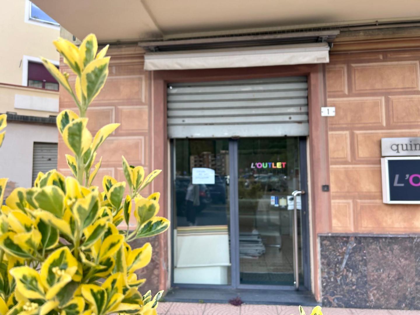 Locale commerciale in affitto a Aulla