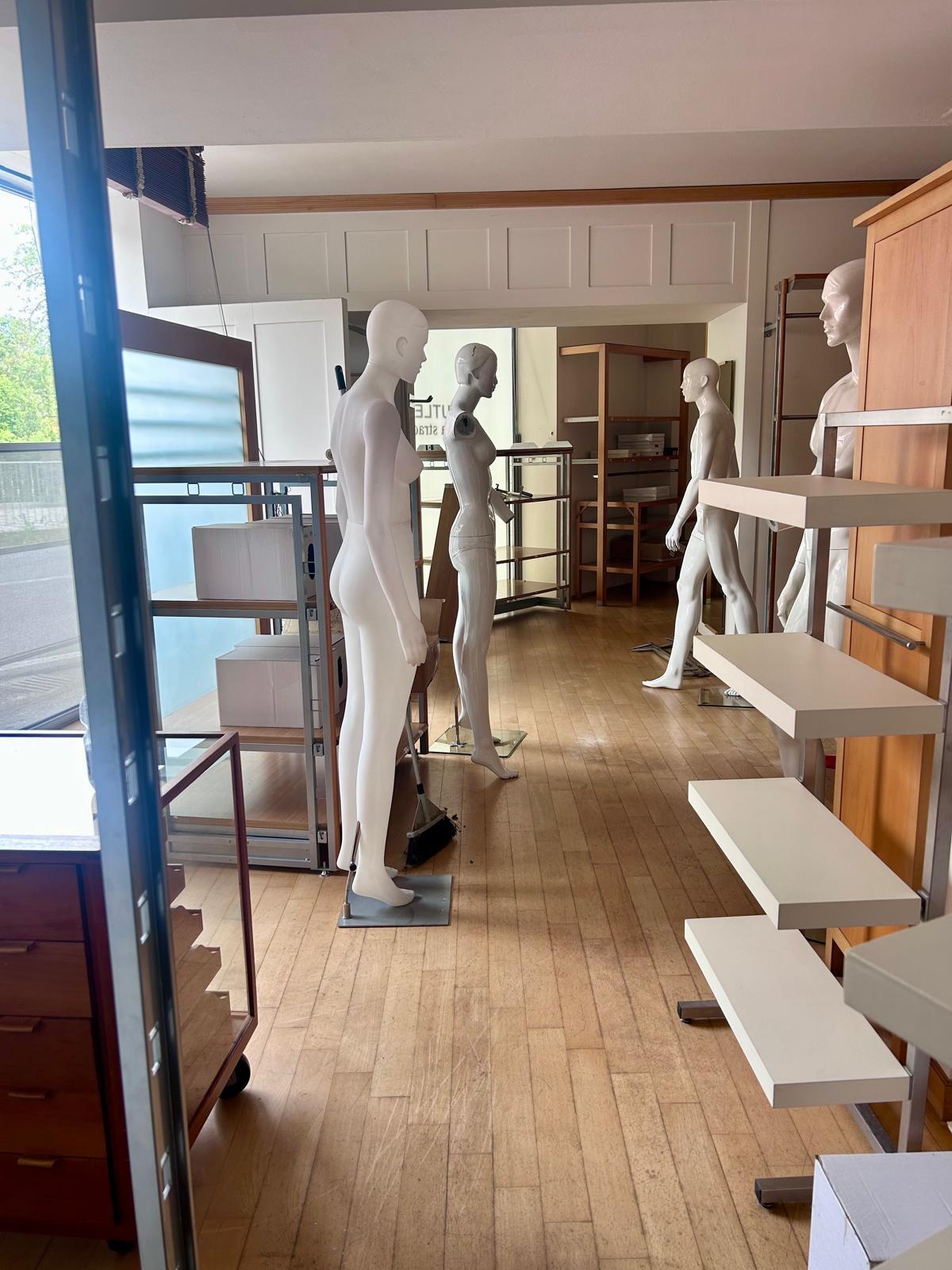 Locale commerciale in affitto a Aulla