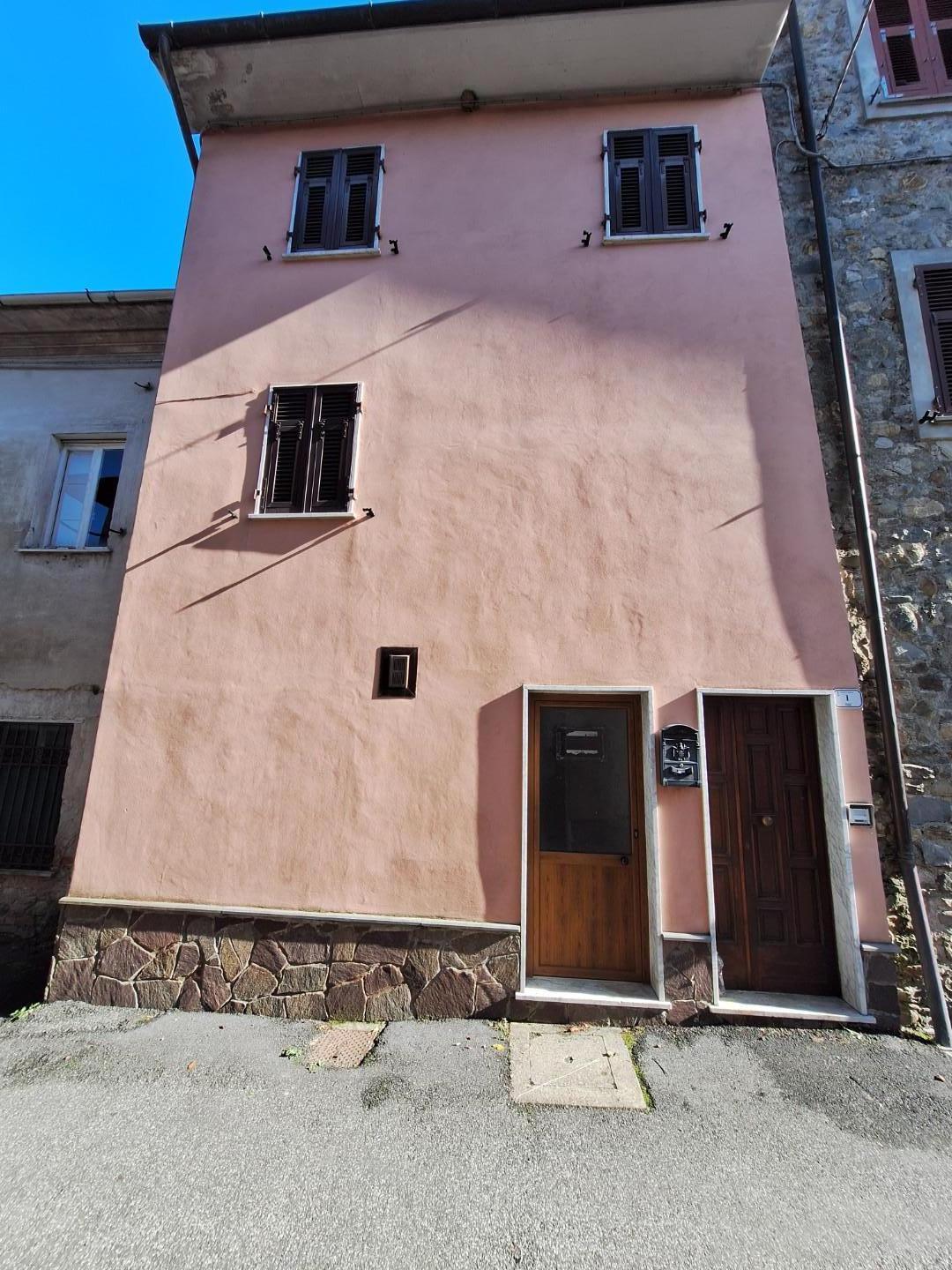 Casa indipendente in vendita, Tresana barbarasco