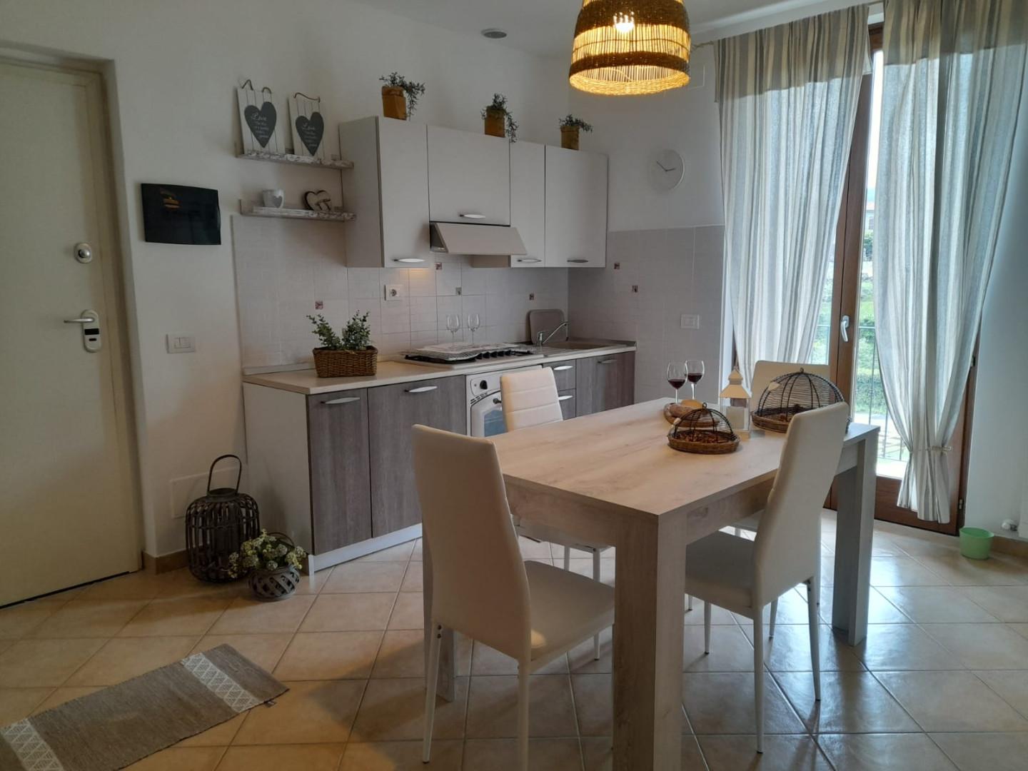 Casa indipendente arredata in affitto a Podenzana