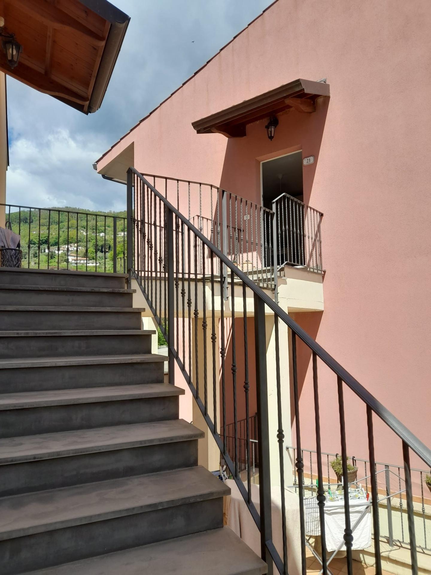 Casa indipendente arredata in affitto a Podenzana