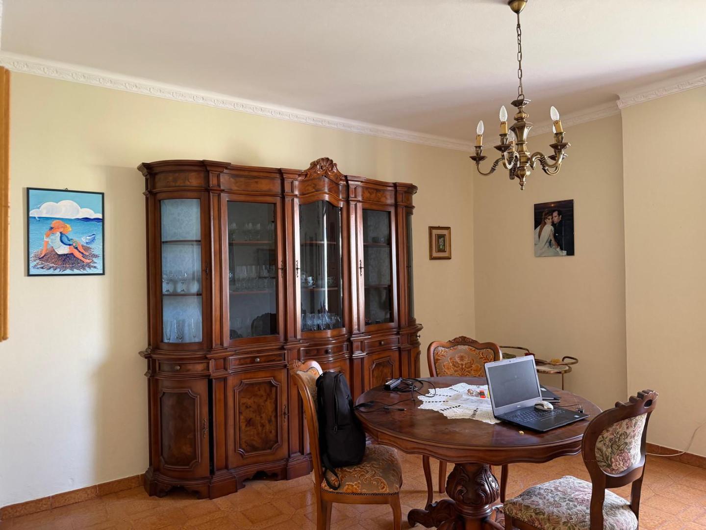 Casa indipendente con giardino a Aulla