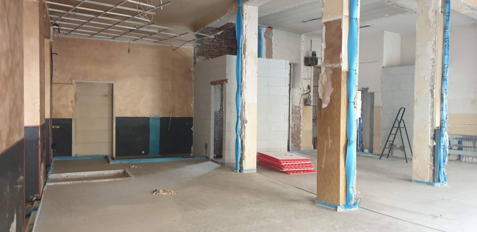 Locale commerciale in affitto a Torino, Borgo Vittoria