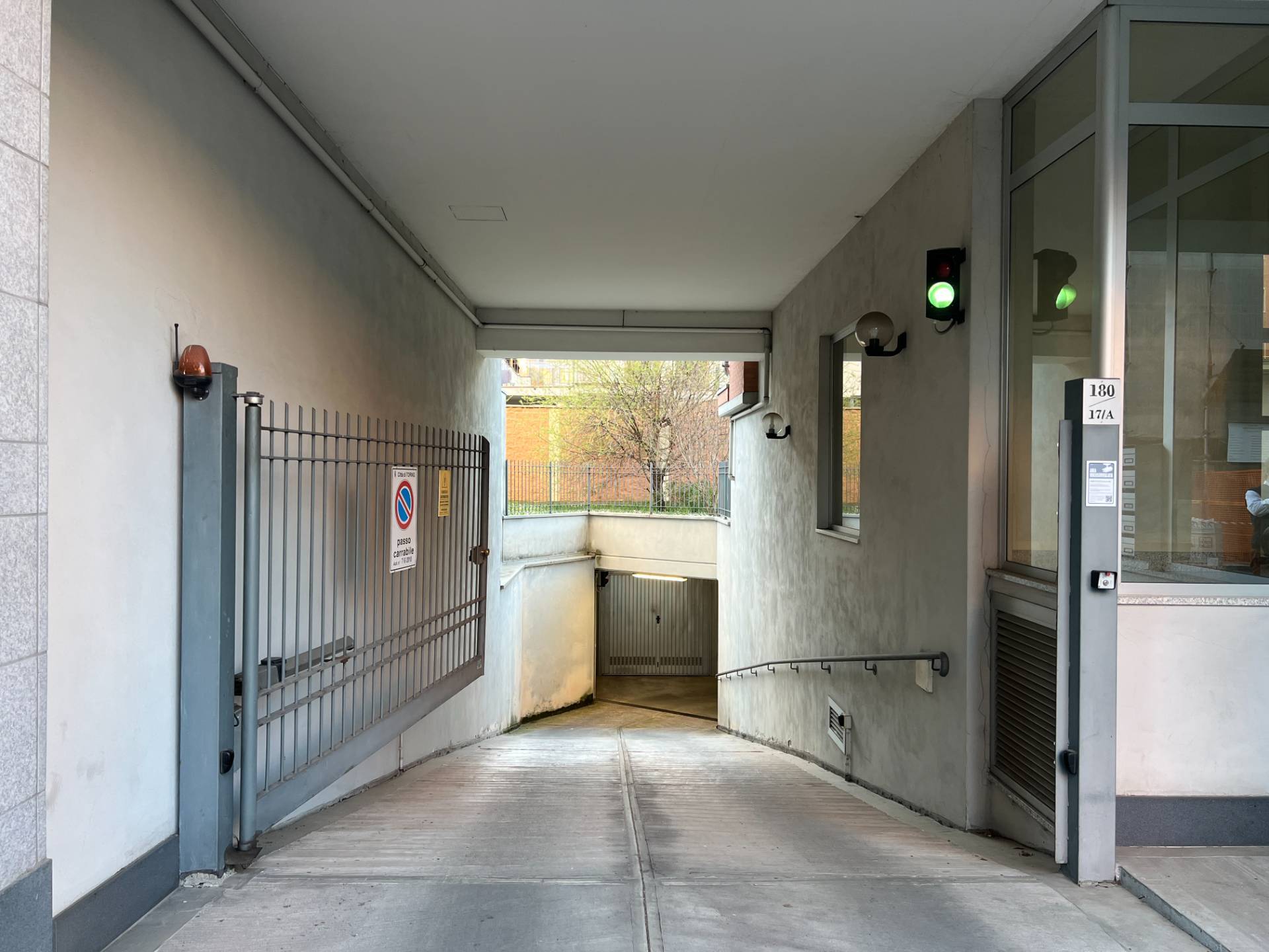 Box o garage in vendita a Torino