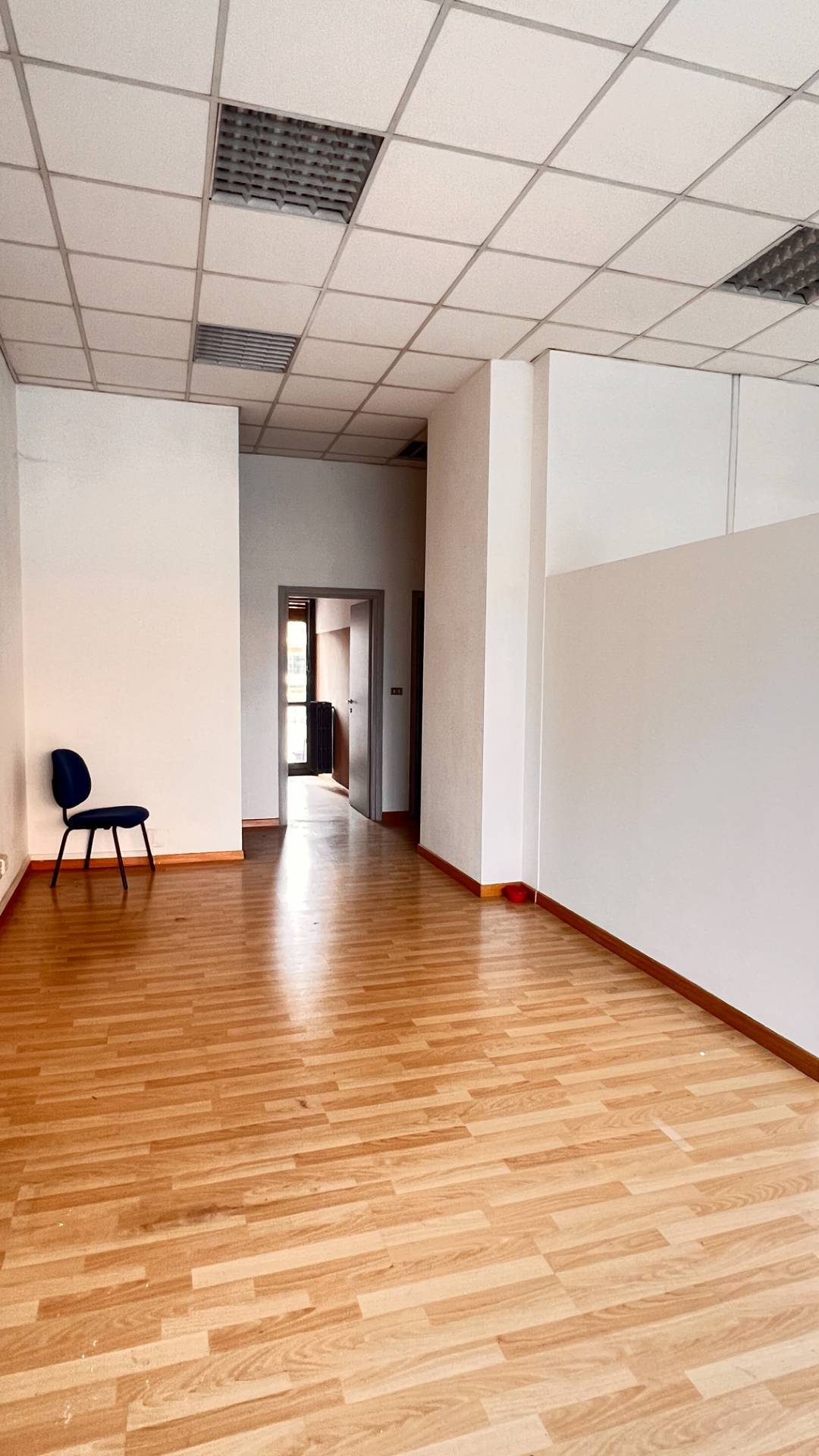 Attivit Commerciale - Negozio in vendita a Moncalieri