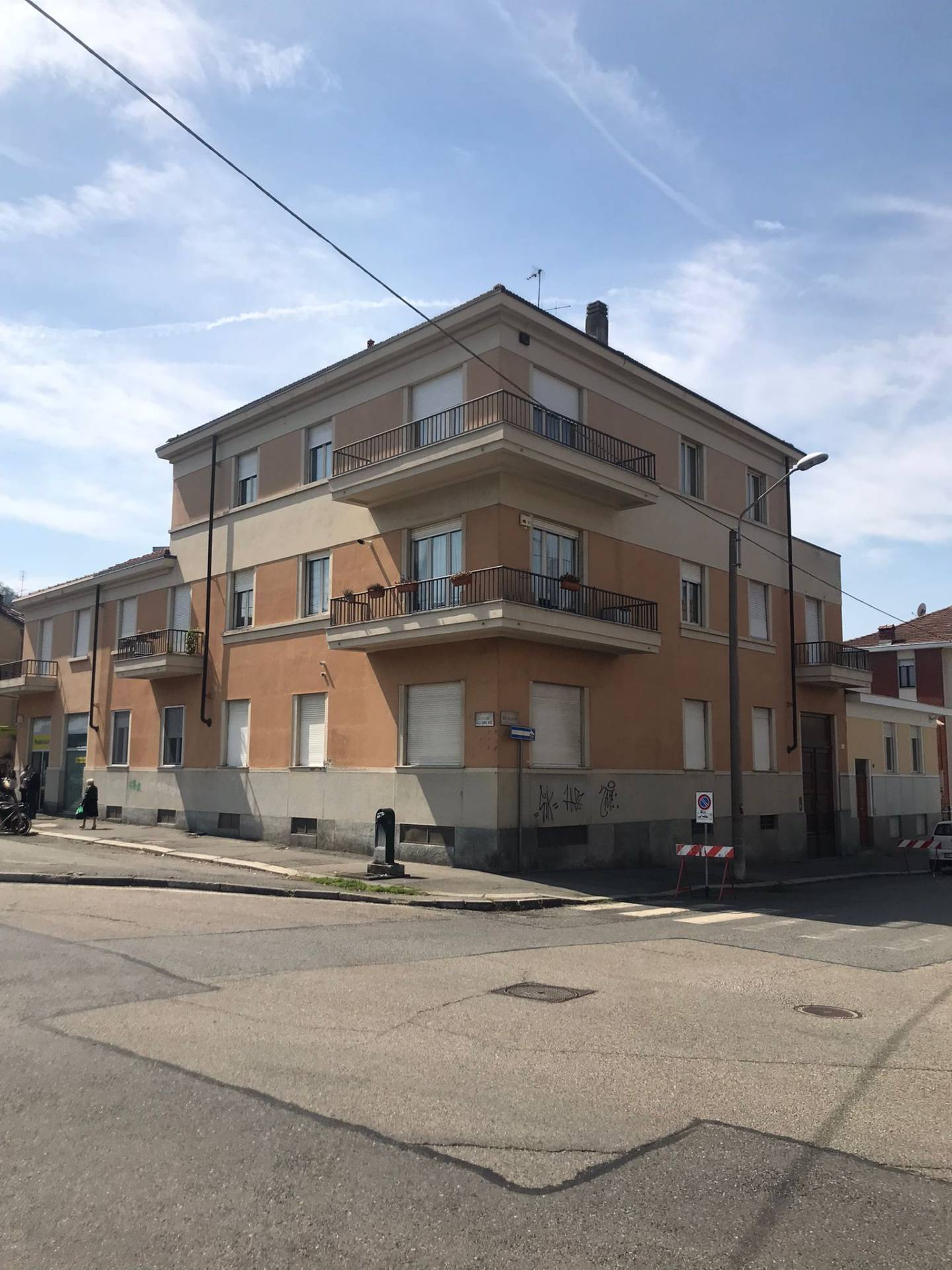 Studio/Ufficio in affitto a Torino, Madonna del Pilone - Sassi