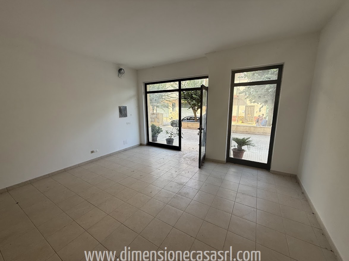 Locale commerciale nuova a San Cataldo