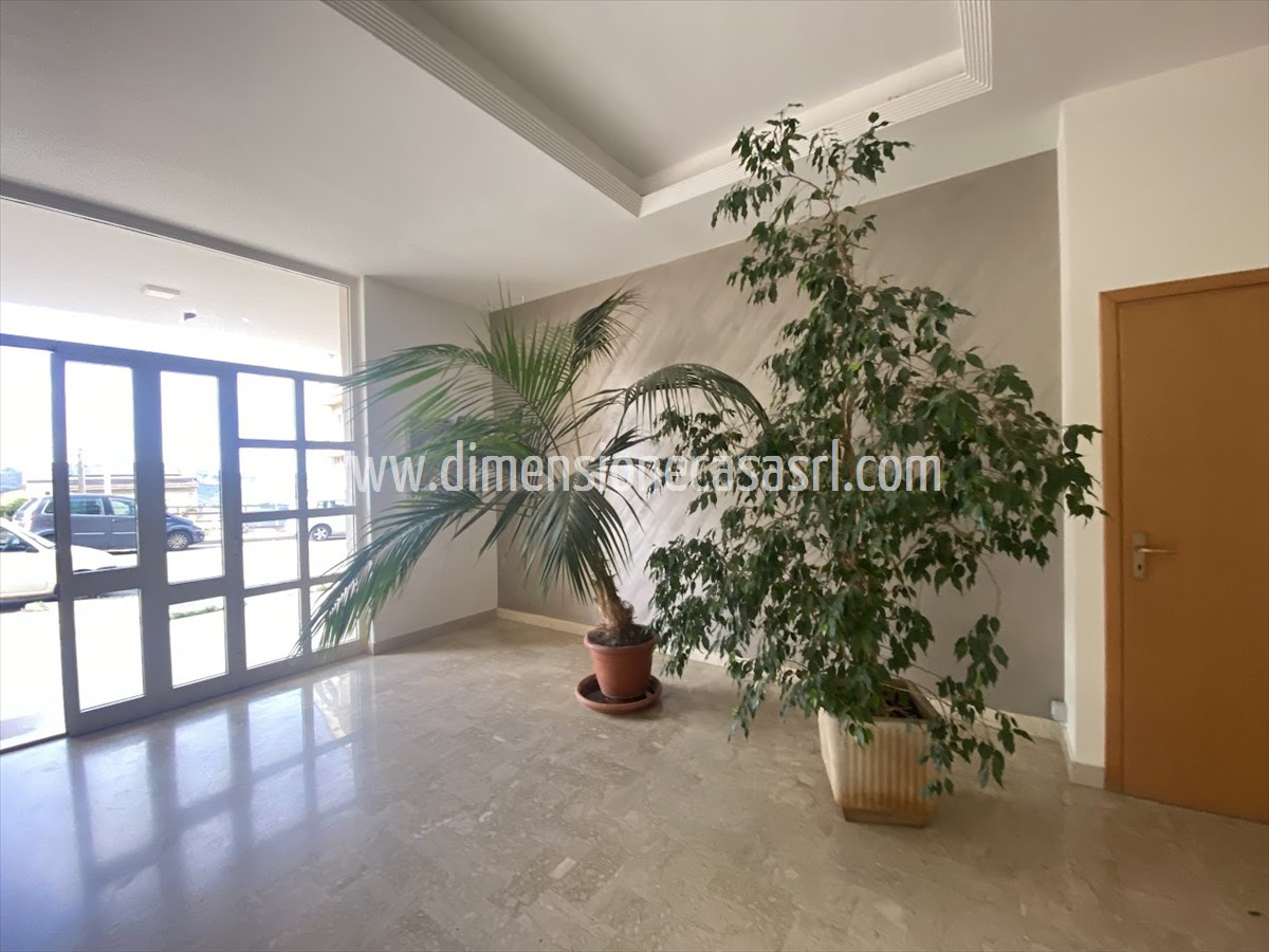 Appartamento con terrazzo a San Cataldo