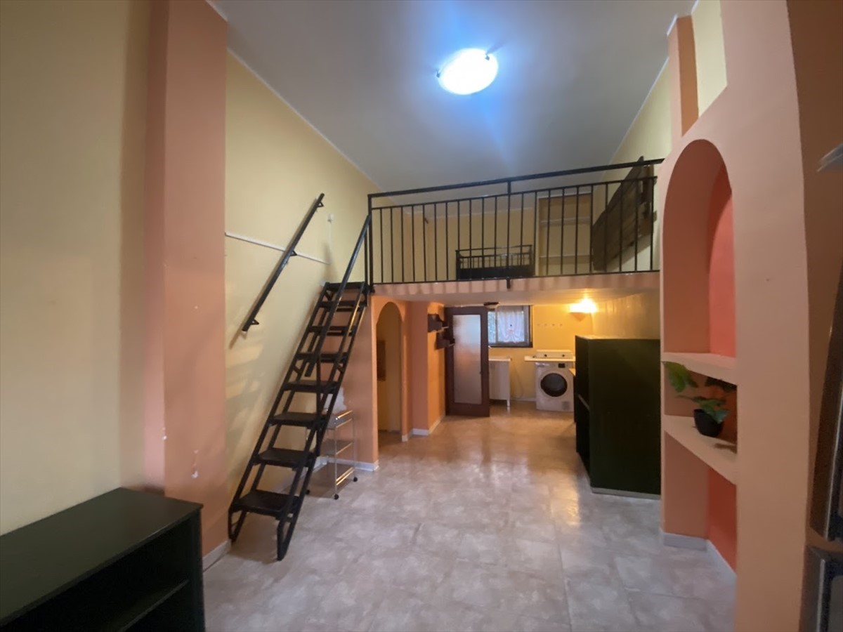 Magazzino in vendita a San Cataldo