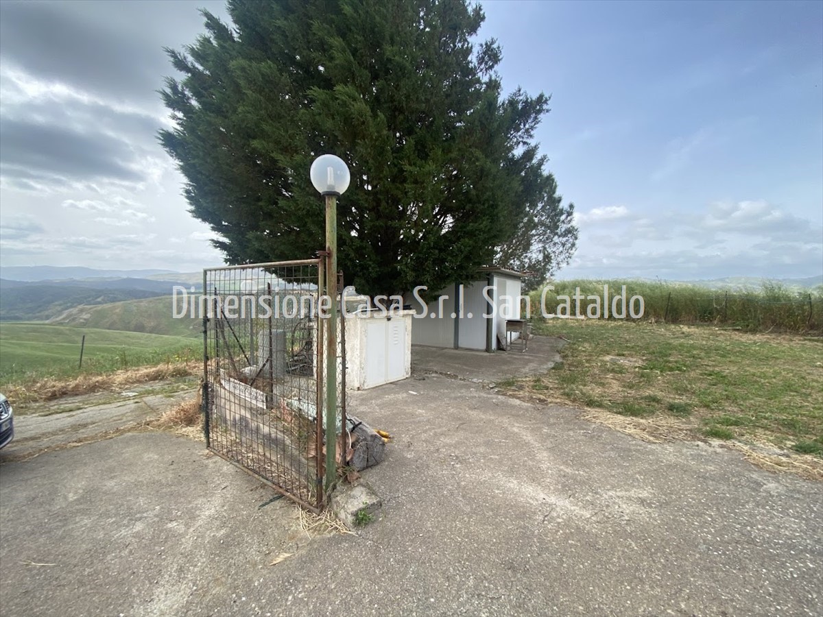 Rustico in vendita a Caltanissetta