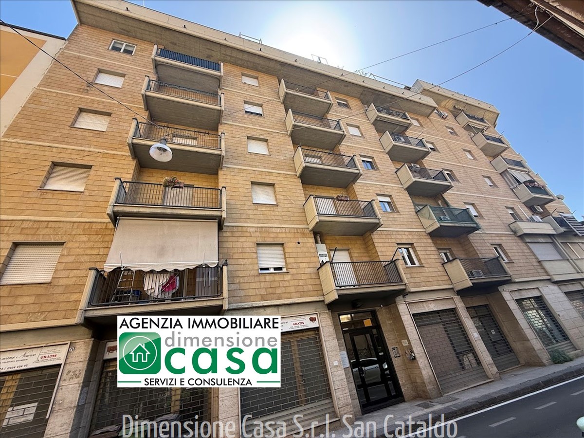 Appartamento con box a Caltanissetta