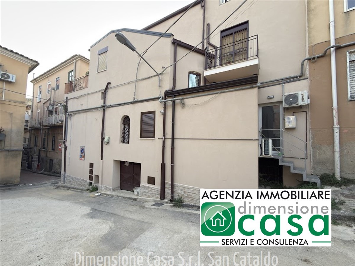 Casa indipendente ristrutturata a San Cataldo