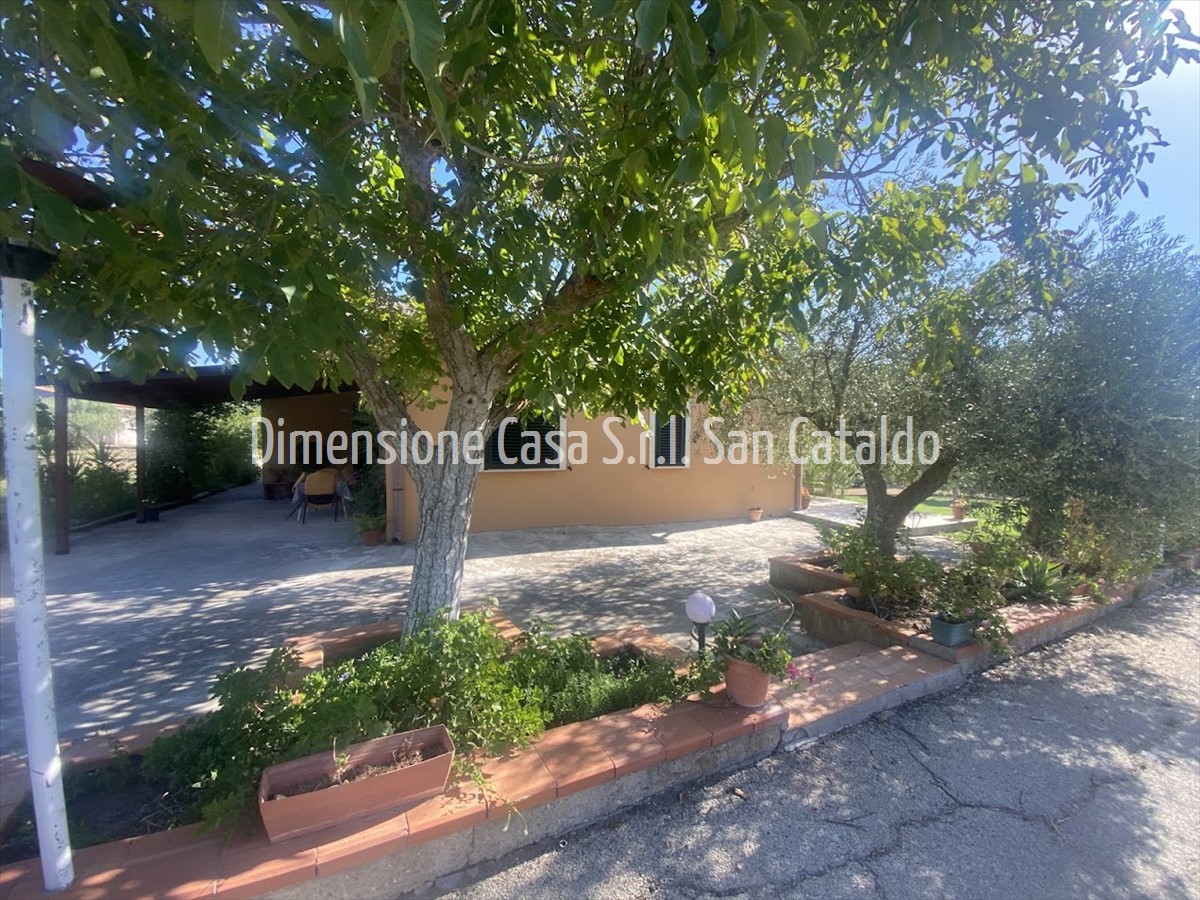 Villa in vendita a Caltanissetta