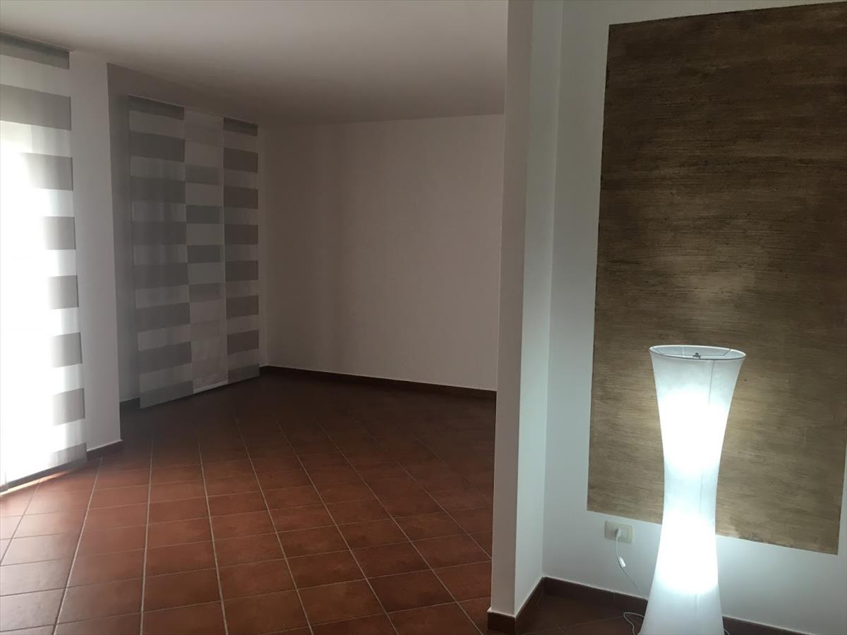 Appartamento arredato in affitto a San Cataldo
