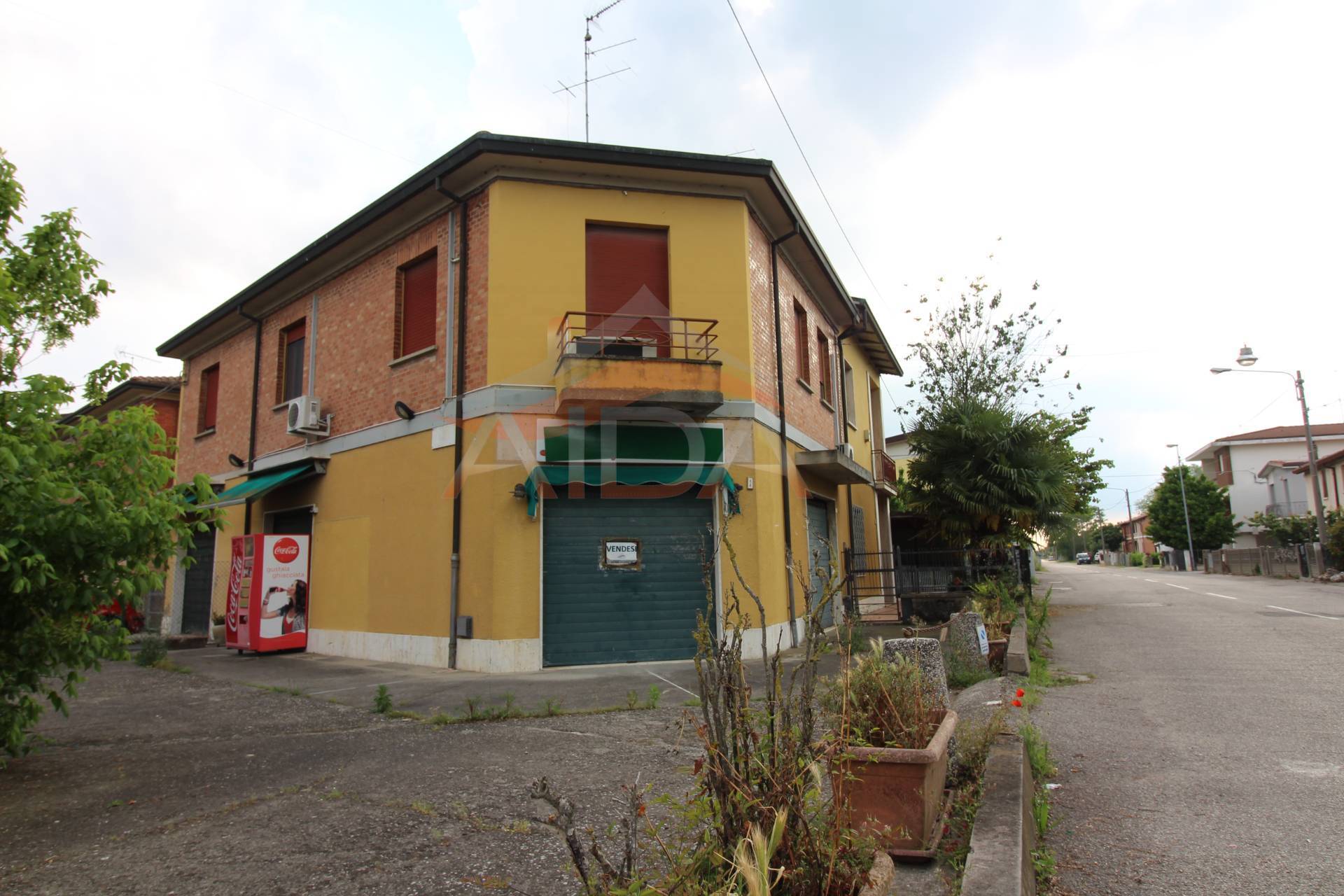 Negozio in vendita a Argenta, Campotto