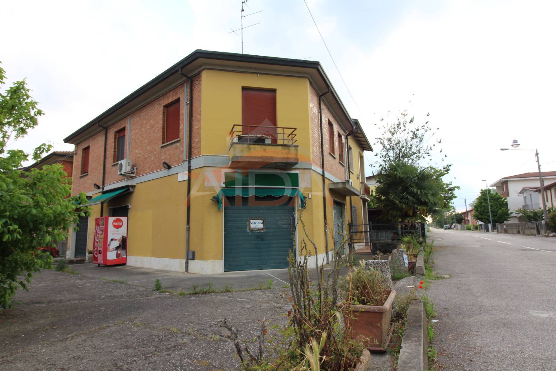 Negozio in vendita a Argenta, Campotto