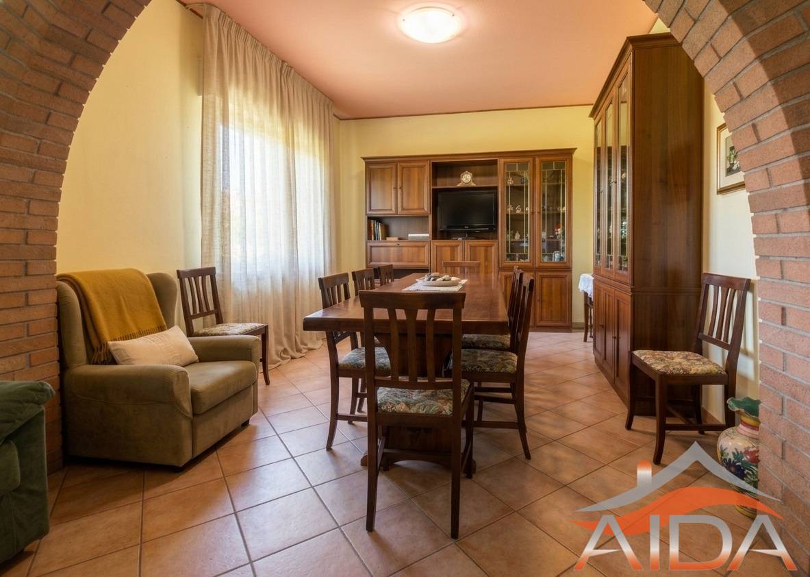 Villa in vendita a Argenta, Bando