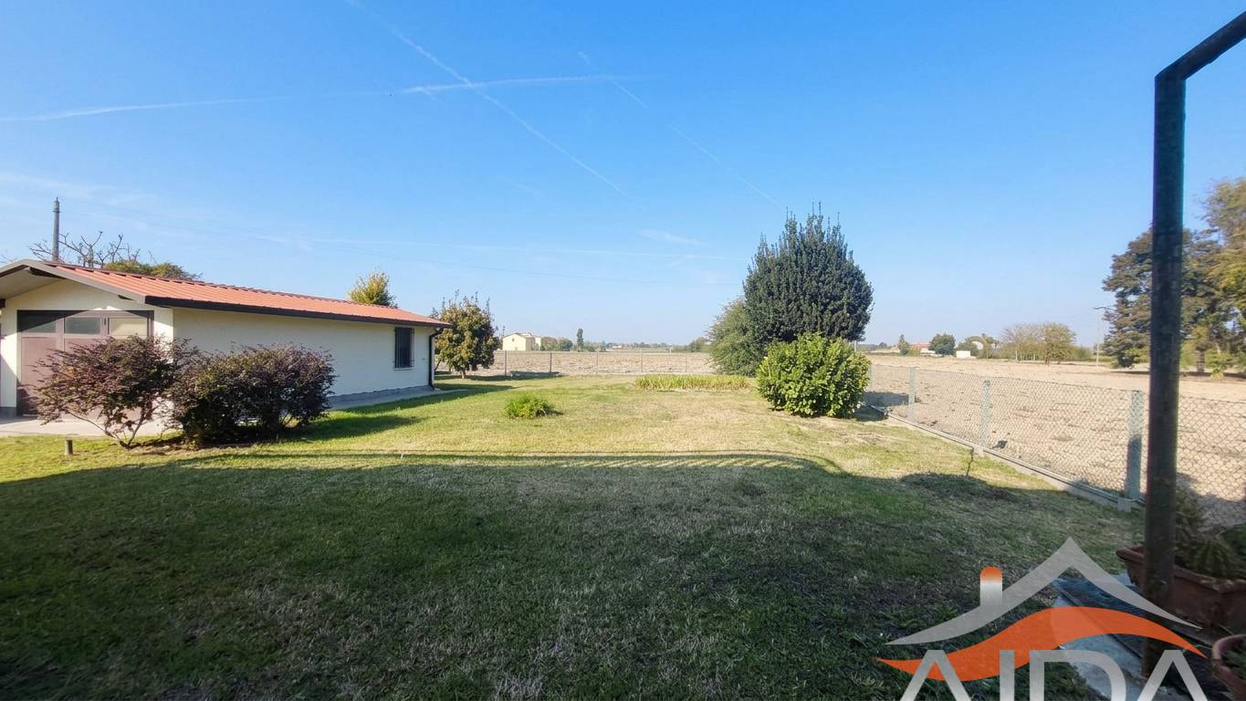 Villa in vendita a Argenta, San Biagio